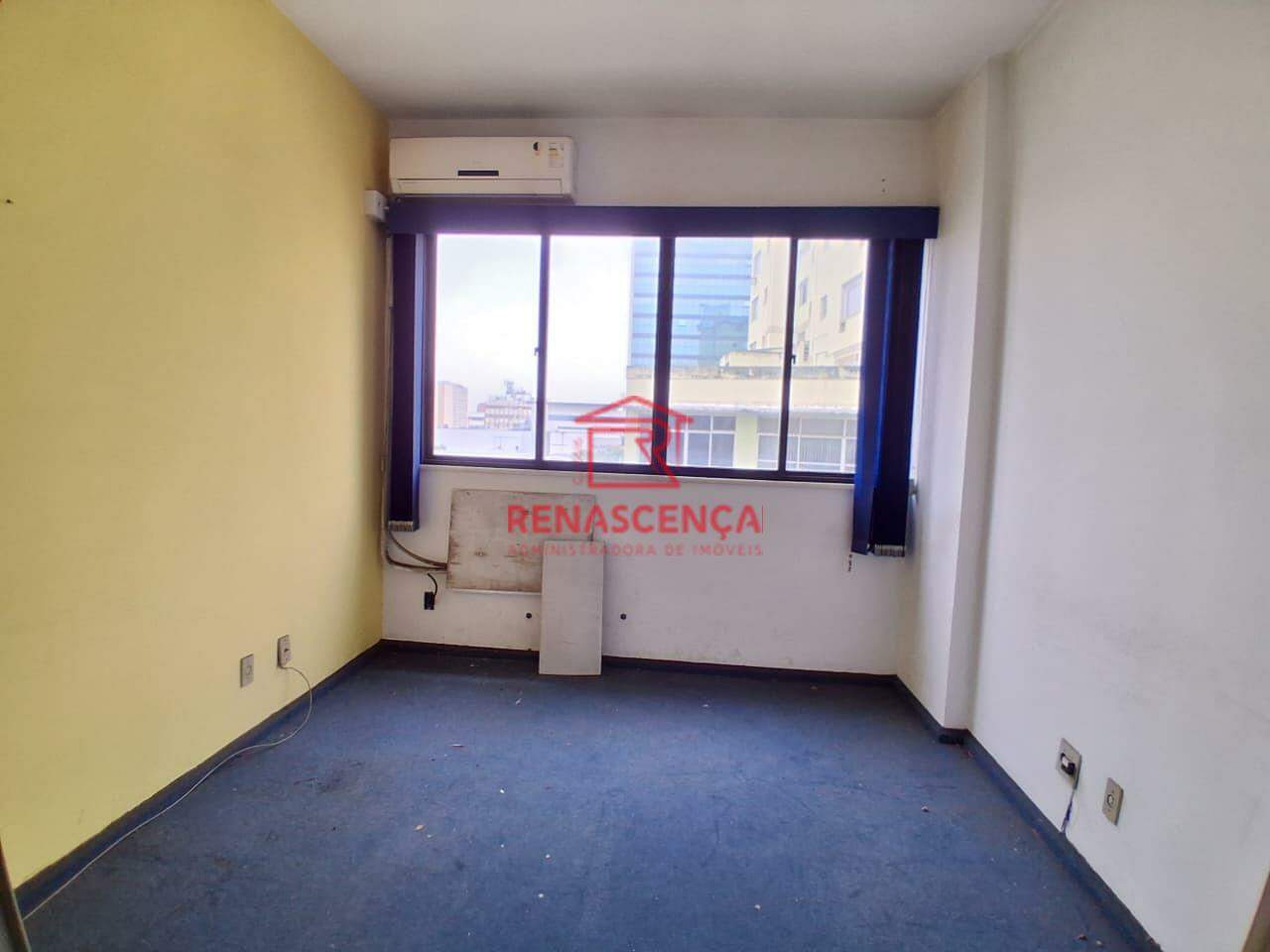 Sala para aluguel no Centro: 