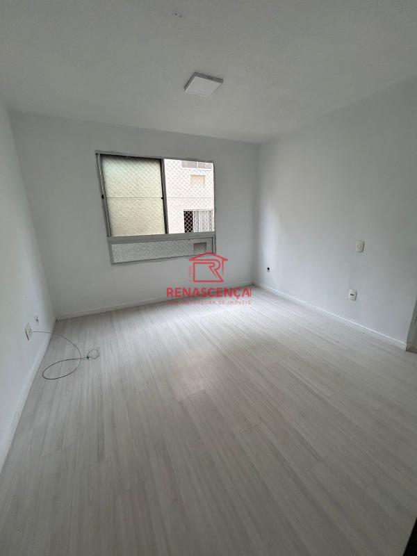 Apartamento para aluguel no Realengo: 