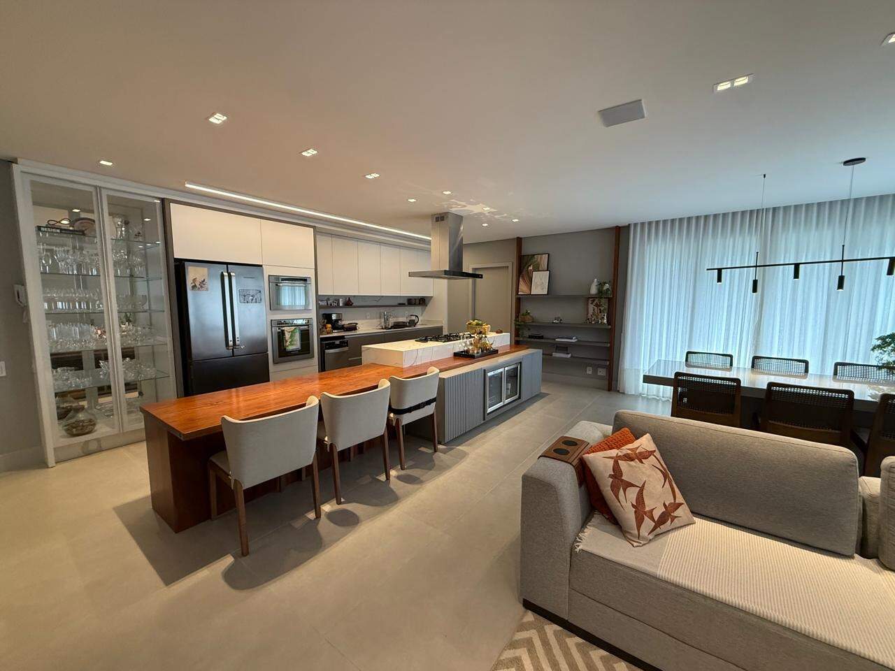 Apartamento à venda no Córrego Grande: 