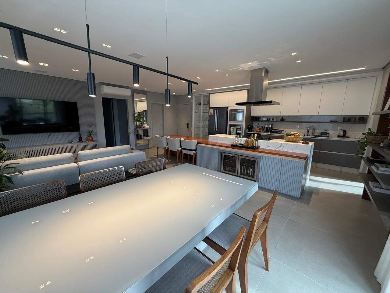 Apartamento à venda no Córrego Grande: 
