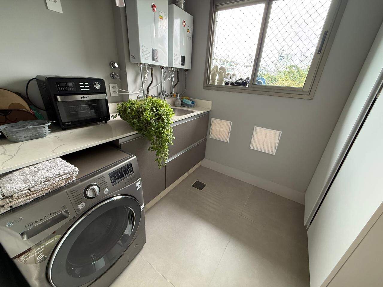 Apartamento à venda no Córrego Grande: 