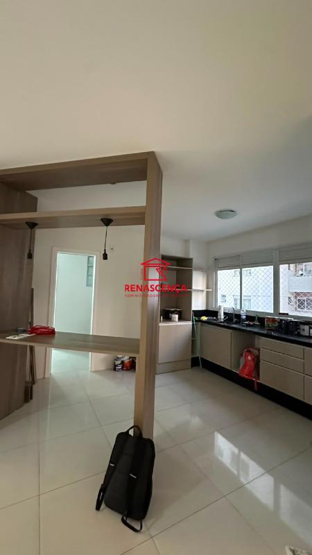 Apartamento para aluguel no Centro: 