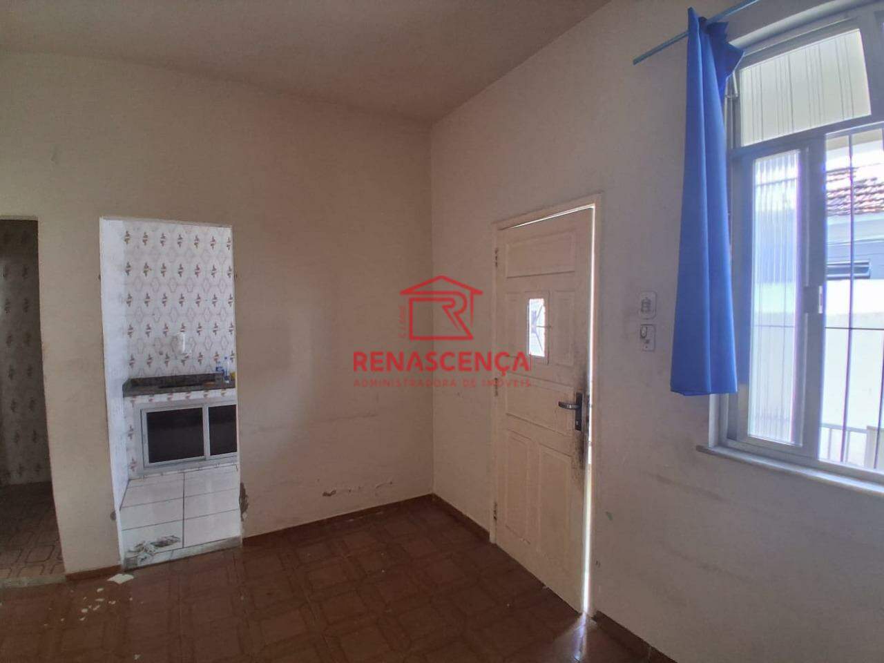 Casa para aluguel no Colégio: 