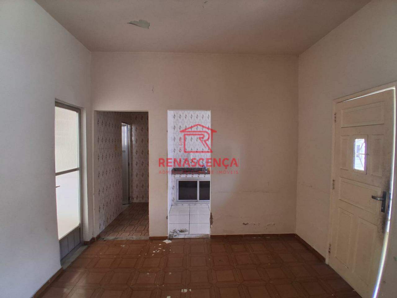 Casa para aluguel no Colégio: 