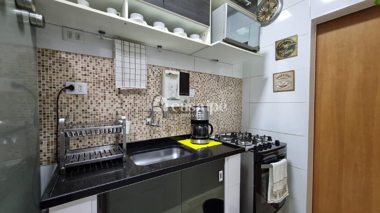 Kitnet à venda no Ponta da Praia: 