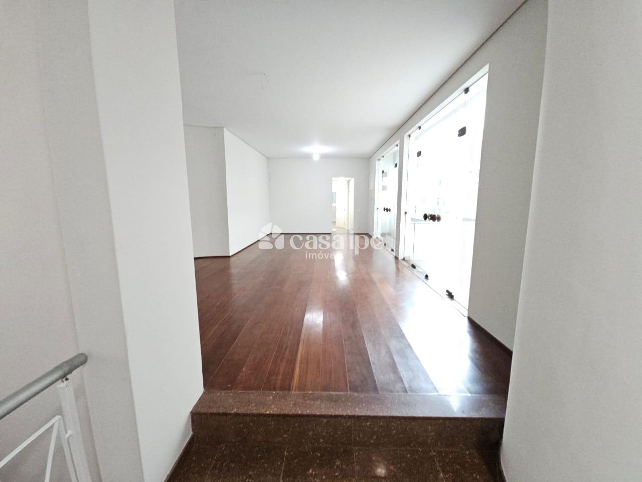 Sobreposta alta à venda no Embaré: 