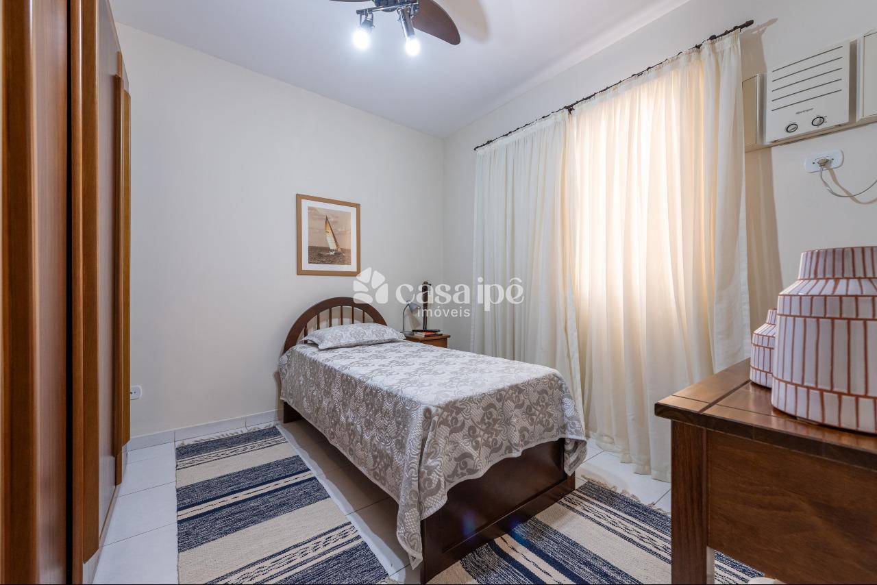 Sobreposta baixa à venda no Embaré: 