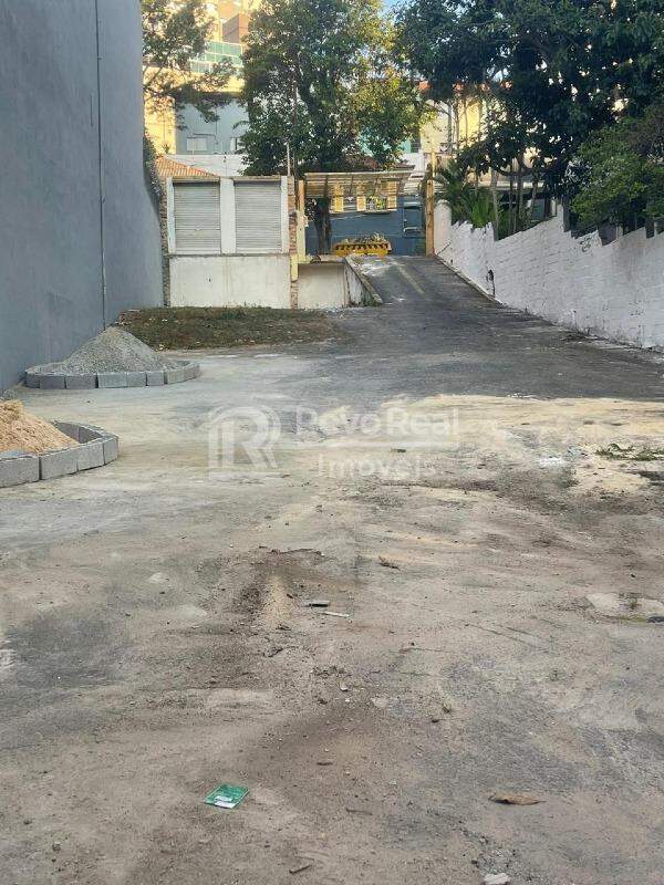 Lote à venda no Vila Bastos: 