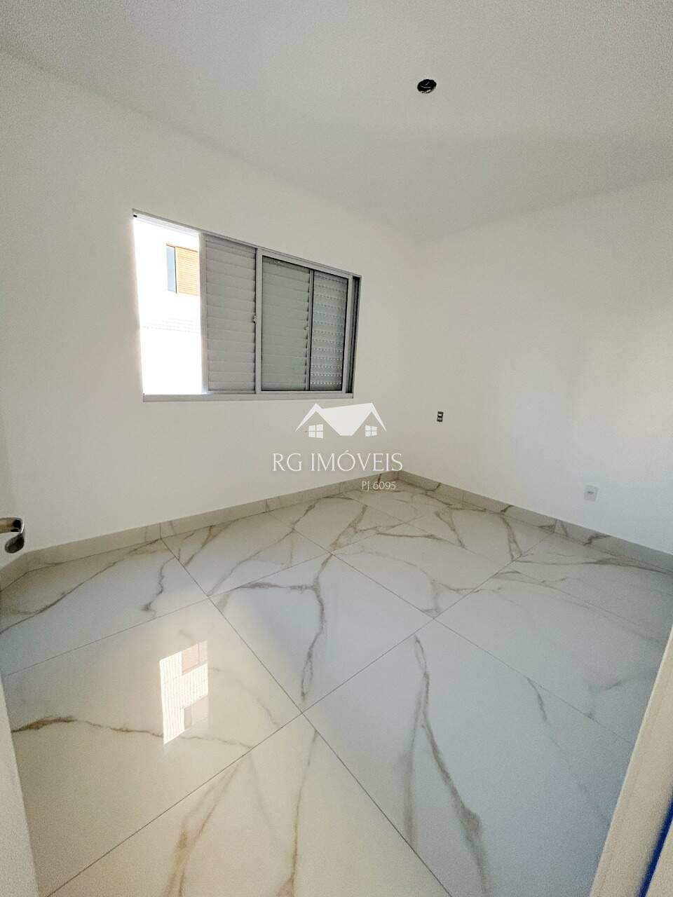 Apartamento à venda com 3 quartos, 85m² - Foto 18