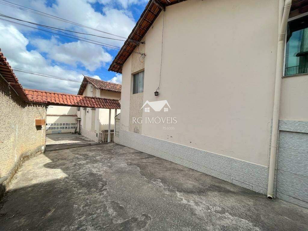 Casa à venda com 2 quartos, 50m² - Foto 15