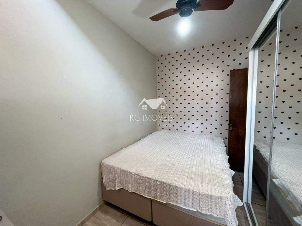 Casa à venda com 2 quartos, 50m² - Foto 11