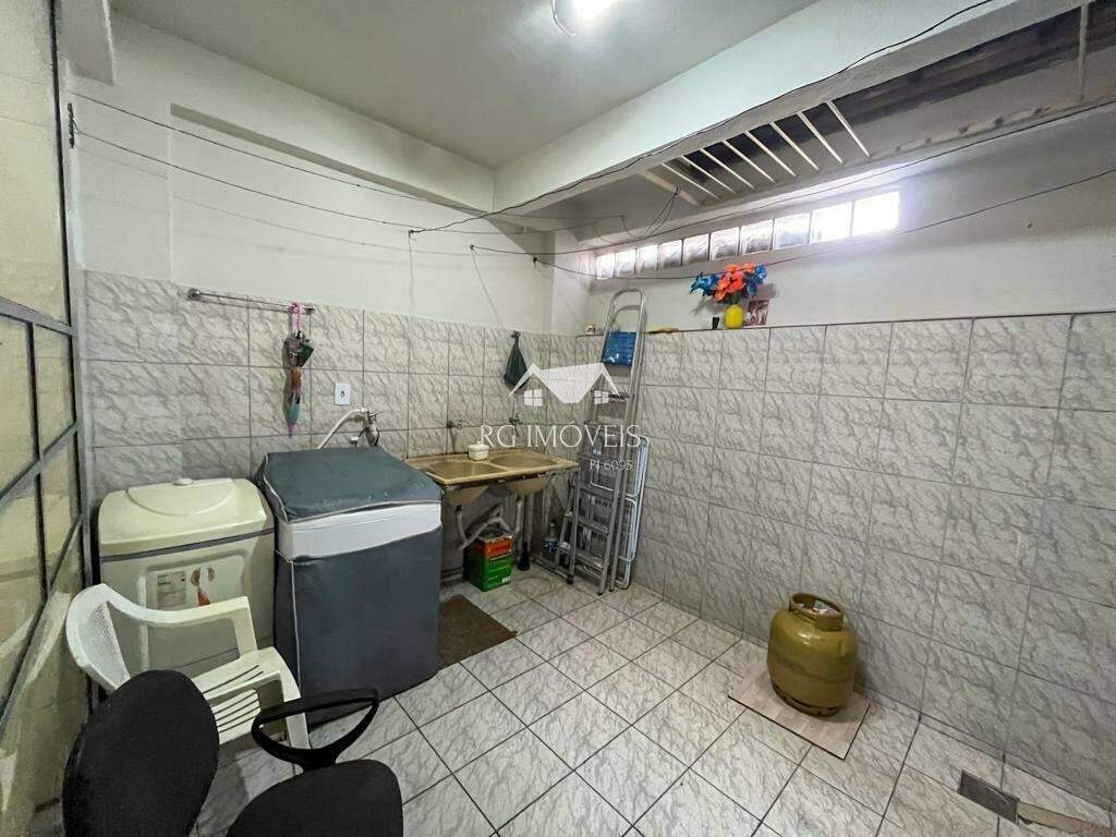 Casa à venda com 2 quartos, 50m² - Foto 6