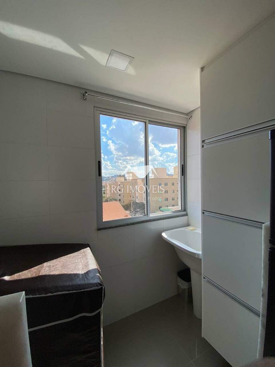 Apartamento à venda com 3 quartos, 68m² - Foto 8