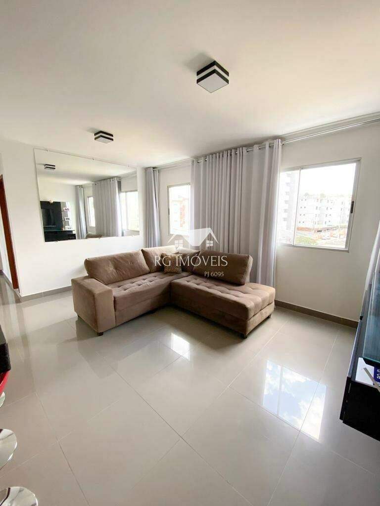 Apartamento à venda com 3 quartos, 68m² - Foto 2