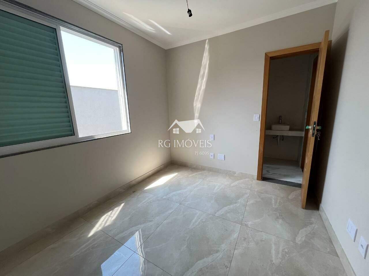 Casa à venda com 4 quartos, 195m² - Foto 15