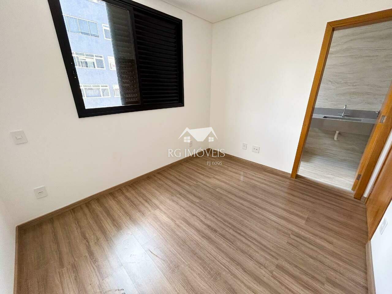 Apartamento à venda com 3 quartos, 158m² - Foto 15