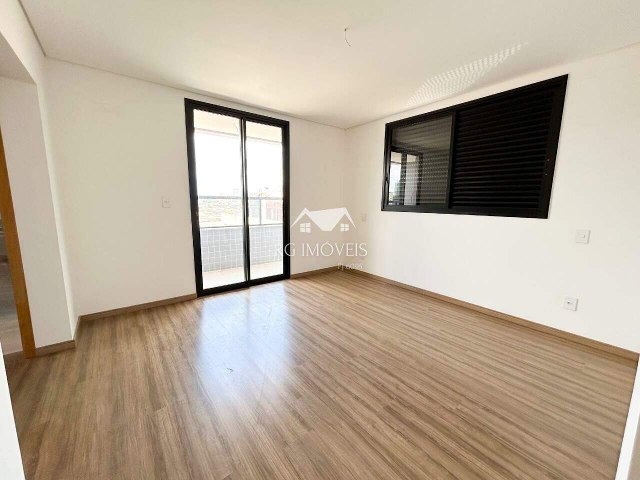 Apartamento à venda com 3 quartos, 348m² - Foto 17