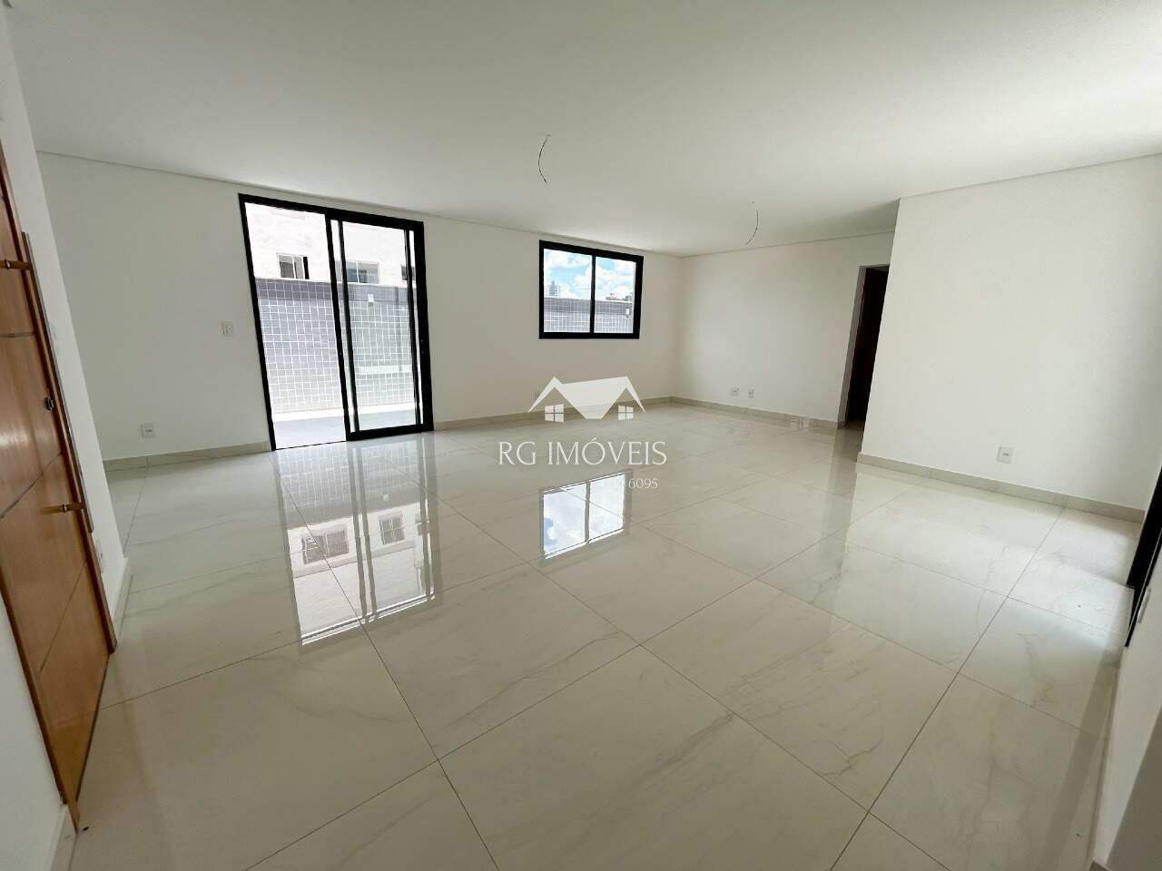 Apartamento à venda com 3 quartos, 348m² - Foto 7