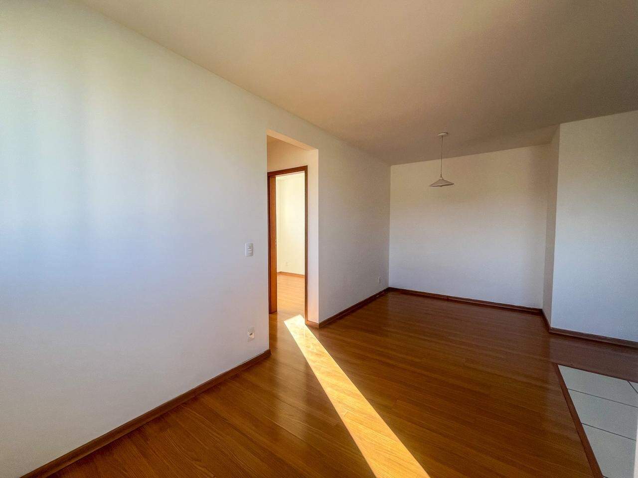 Apartamento à venda com 2 quartos, 48m² - Foto 4
