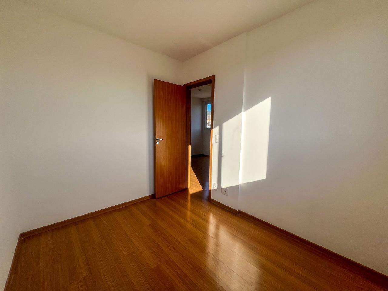 Apartamento à venda com 2 quartos, 48m² - Foto 11