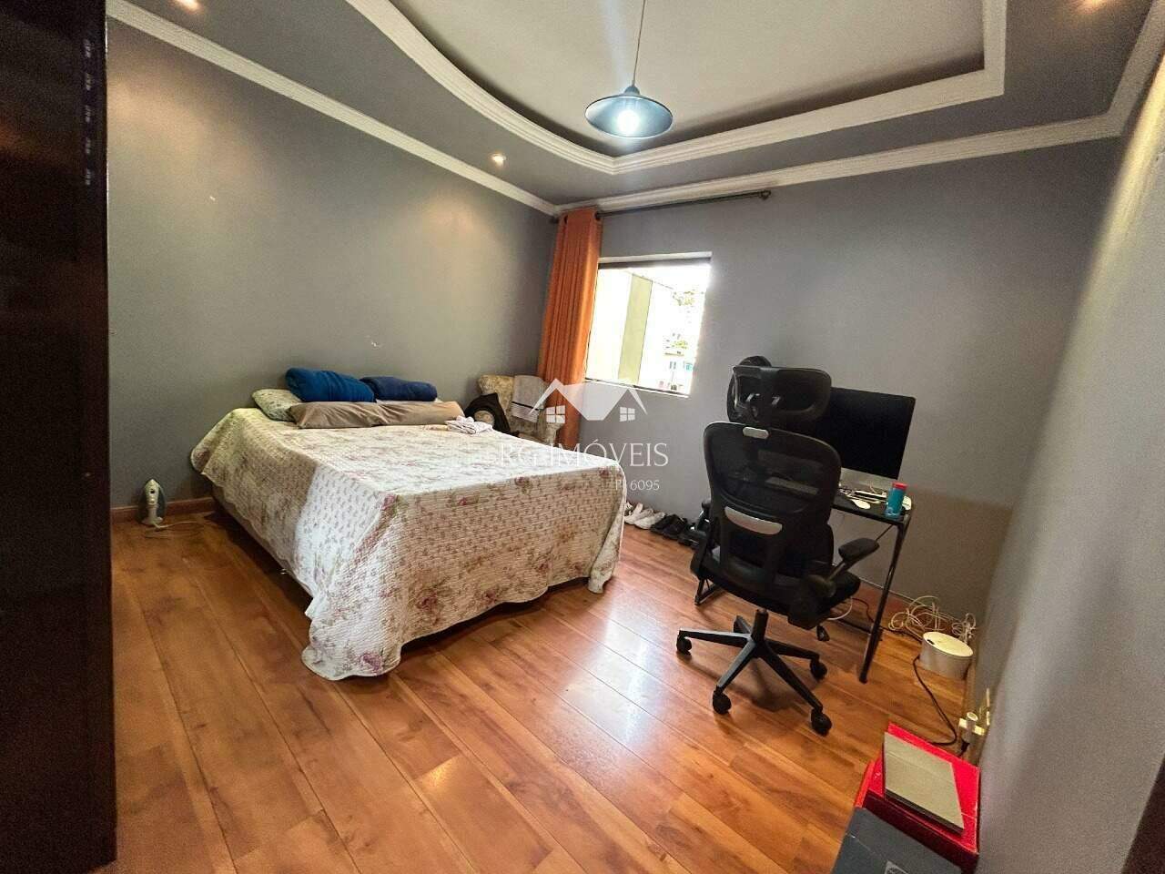 Casa à venda com 4 quartos, 270m² - Foto 10