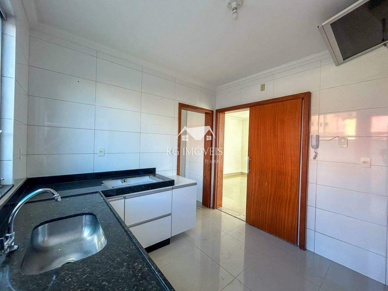 Apartamento à venda com 3 quartos, 117m² - Foto 7