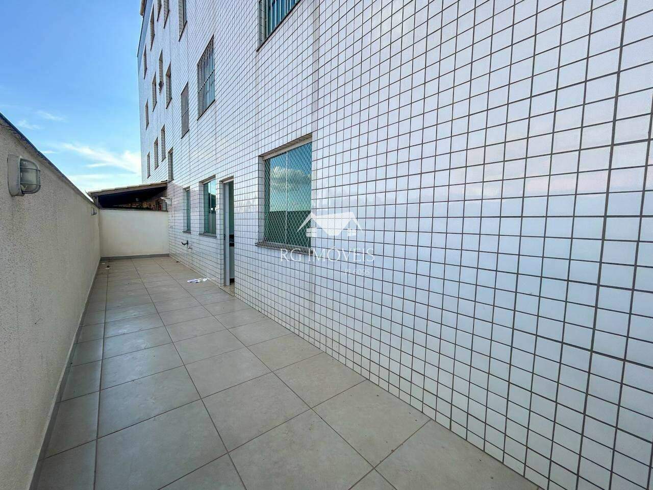 Apartamento à venda com 3 quartos, 117m² - Foto 10