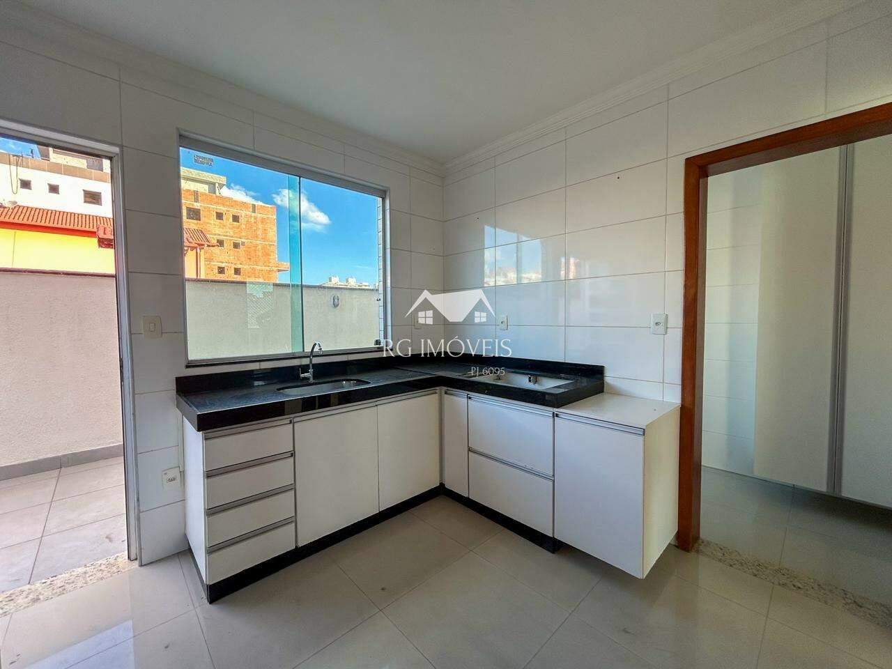 Apartamento à venda com 3 quartos, 117m² - Foto 6