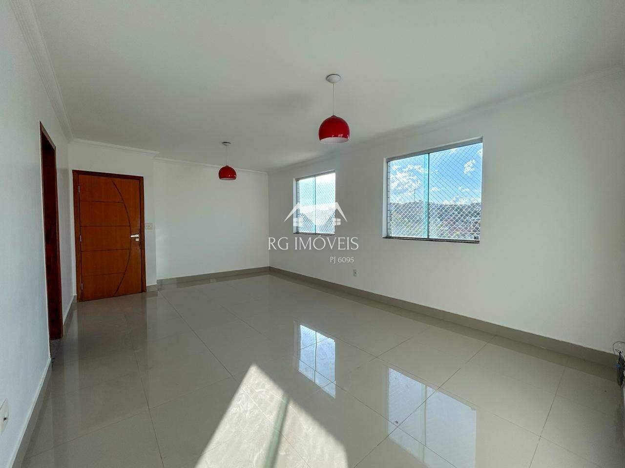 Apartamento à venda com 3 quartos, 117m² - Foto 4