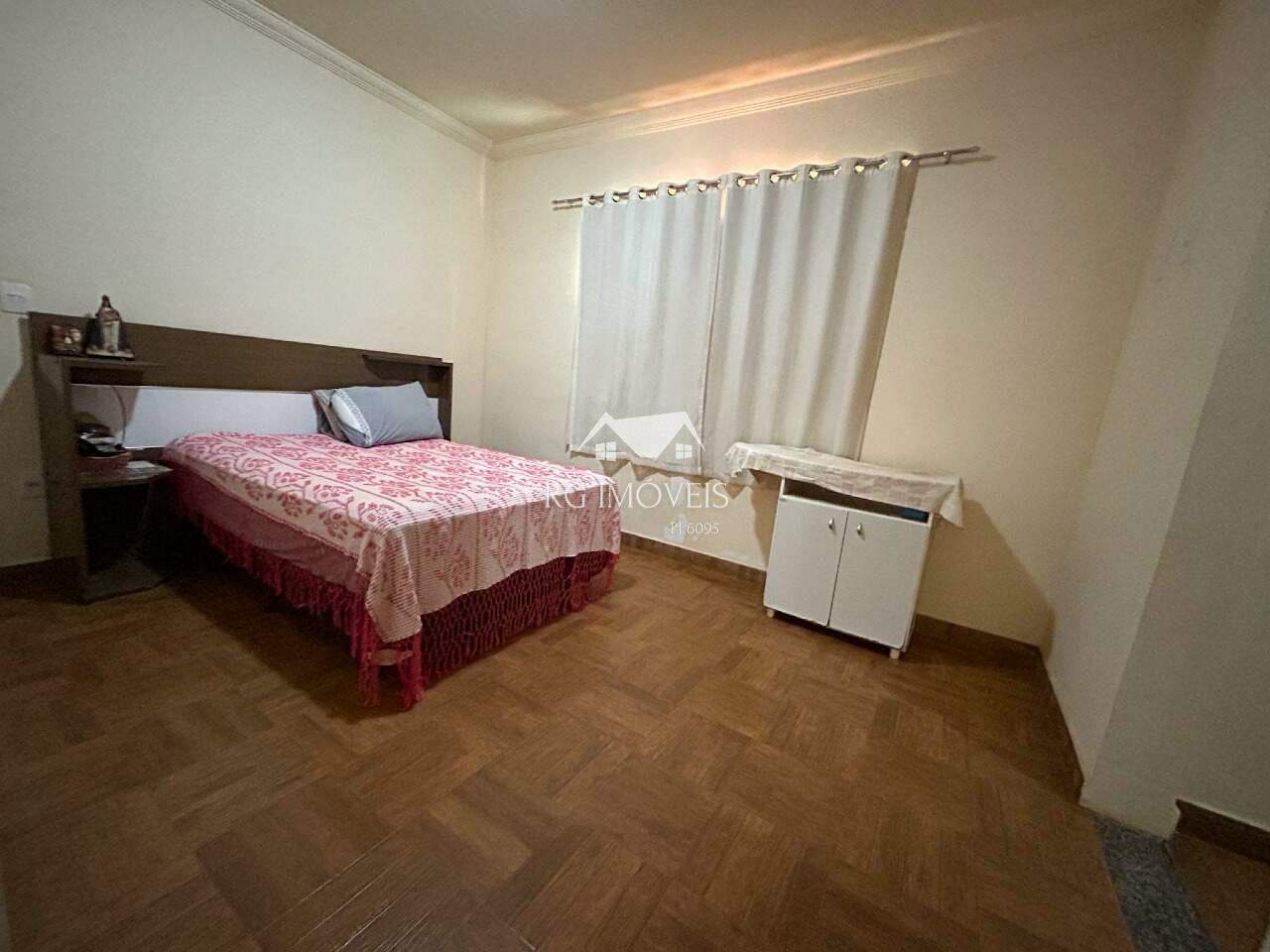 Casa de Condomínio à venda com 4 quartos, 277m² - Foto 11