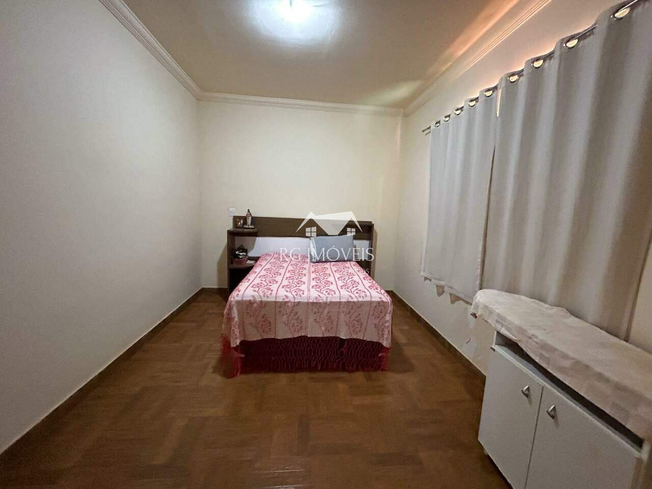 Casa de Condomínio à venda com 4 quartos, 277m² - Foto 10