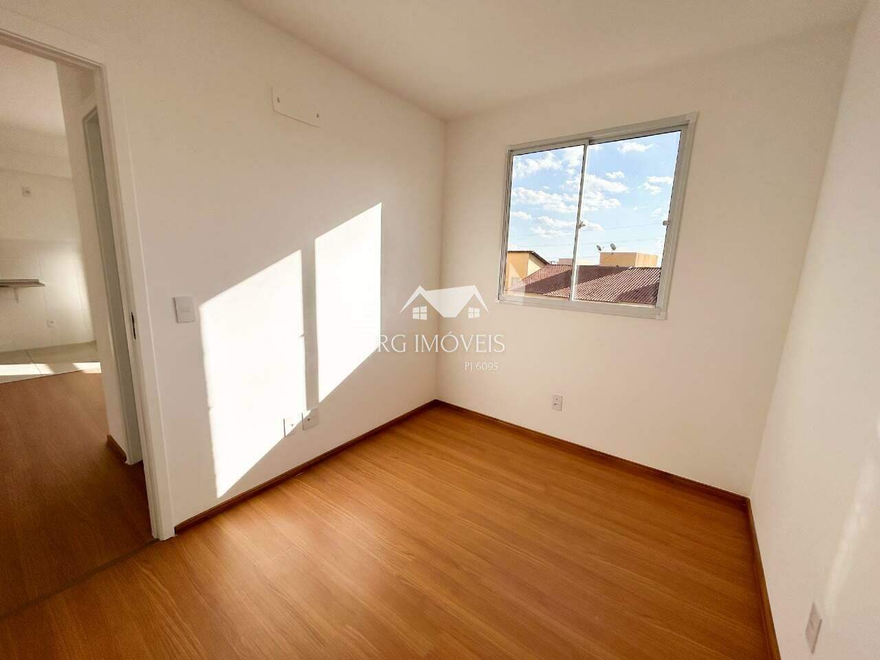 Apartamento à venda com 2 quartos, 45m² - Foto 11