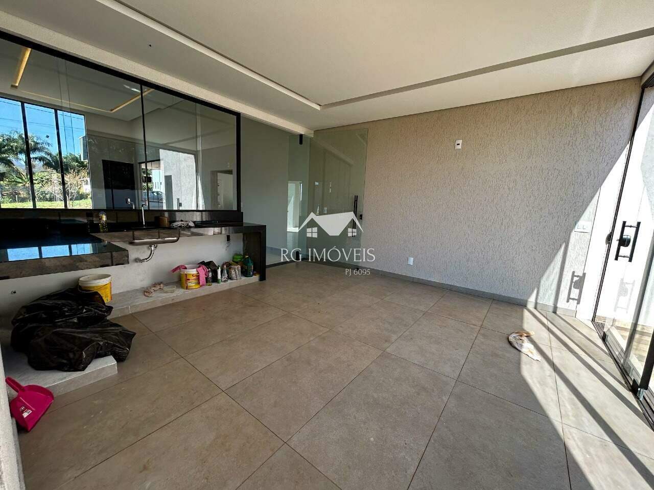 Casa de Condomínio à venda com 4 quartos, 262m² - Foto 22