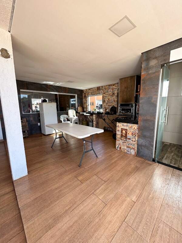 Casa de Condomínio à venda com 3 quartos, 210m² - Foto 18