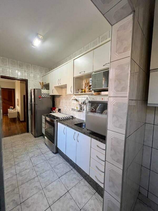 Apartamento à venda com 3 quartos, 66m² - Foto 6