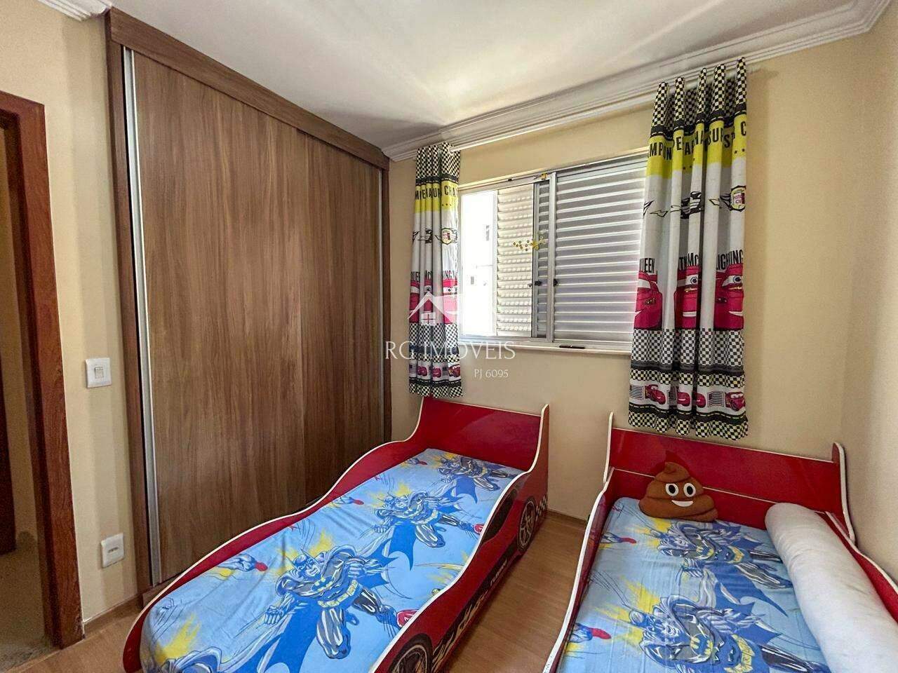 Apartamento à venda com 3 quartos, 77m² - Foto 13