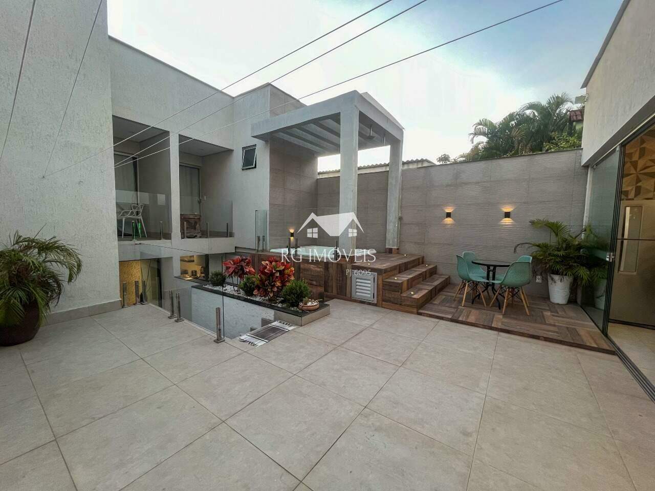 Casa à venda com 4 quartos, 175m² - Foto 7