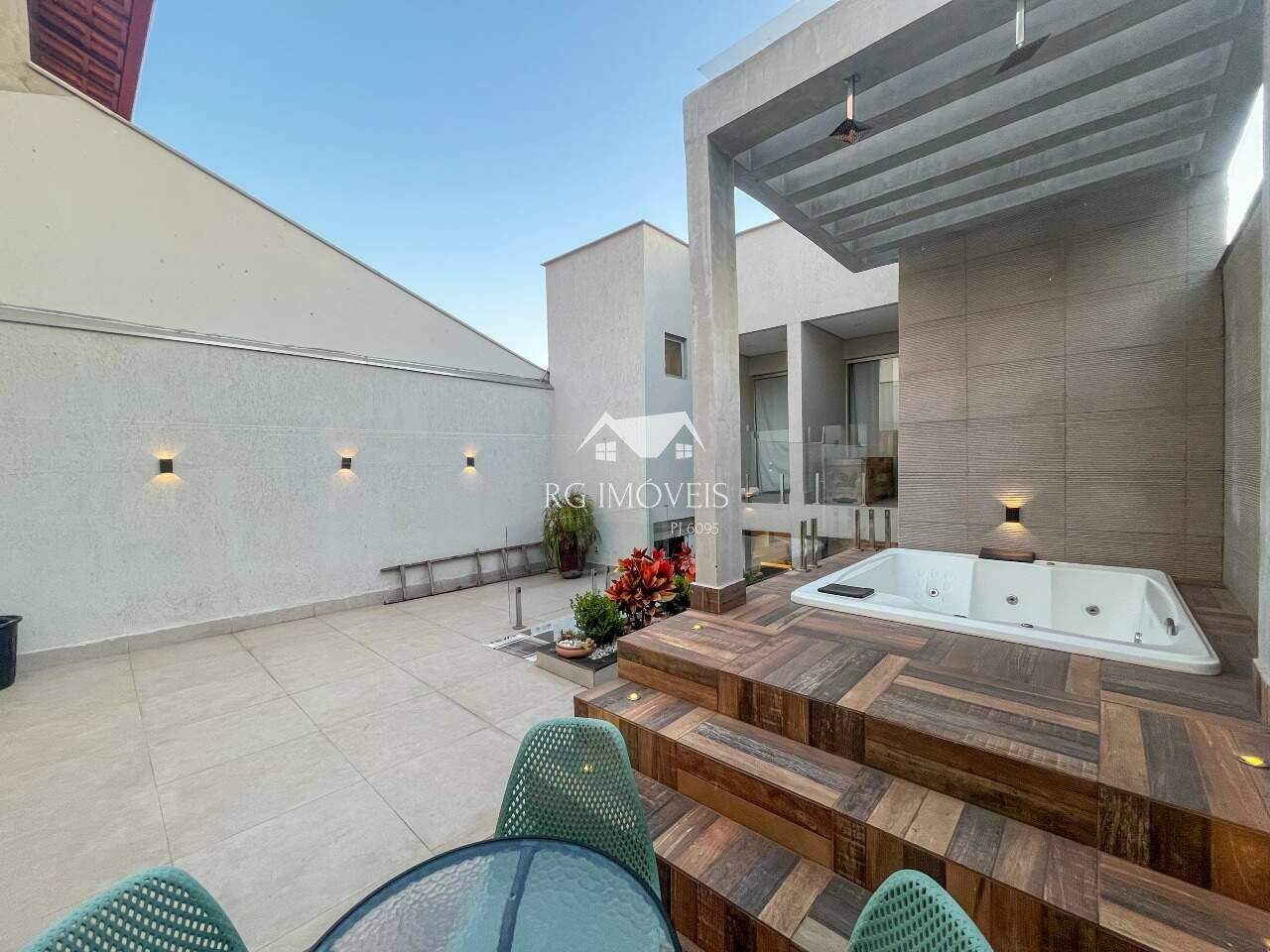 Casa à venda com 4 quartos, 175m² - Foto 5