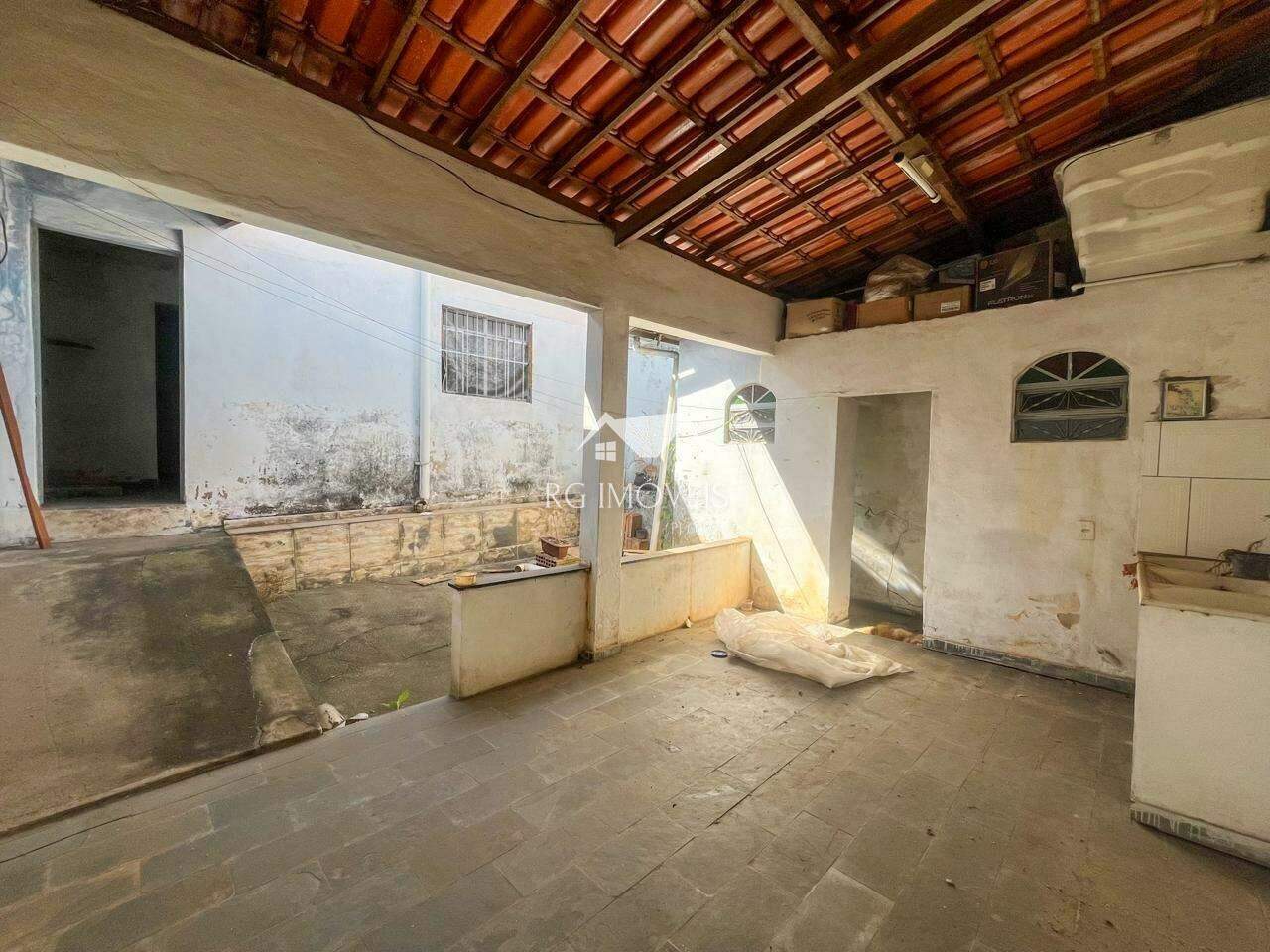 Casa à venda com 2 quartos, 128m² - Foto 15