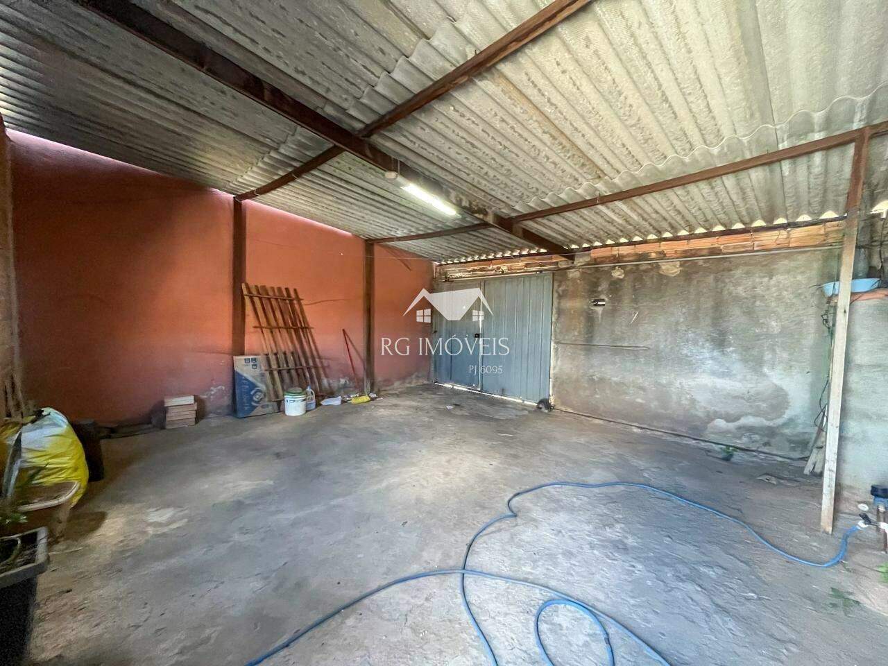 Casa à venda com 2 quartos, 128m² - Foto 3