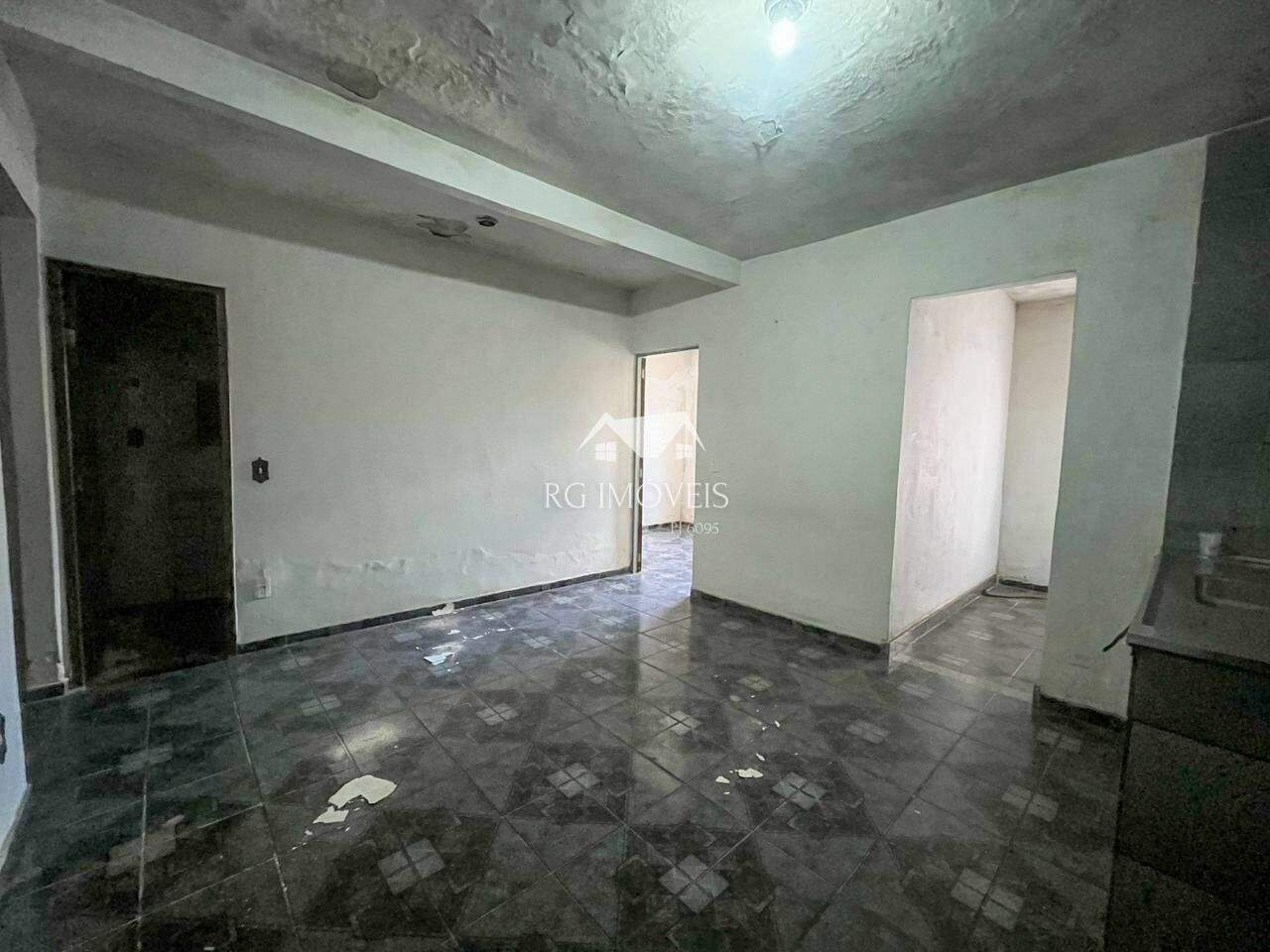 Casa à venda com 2 quartos, 128m² - Foto 9