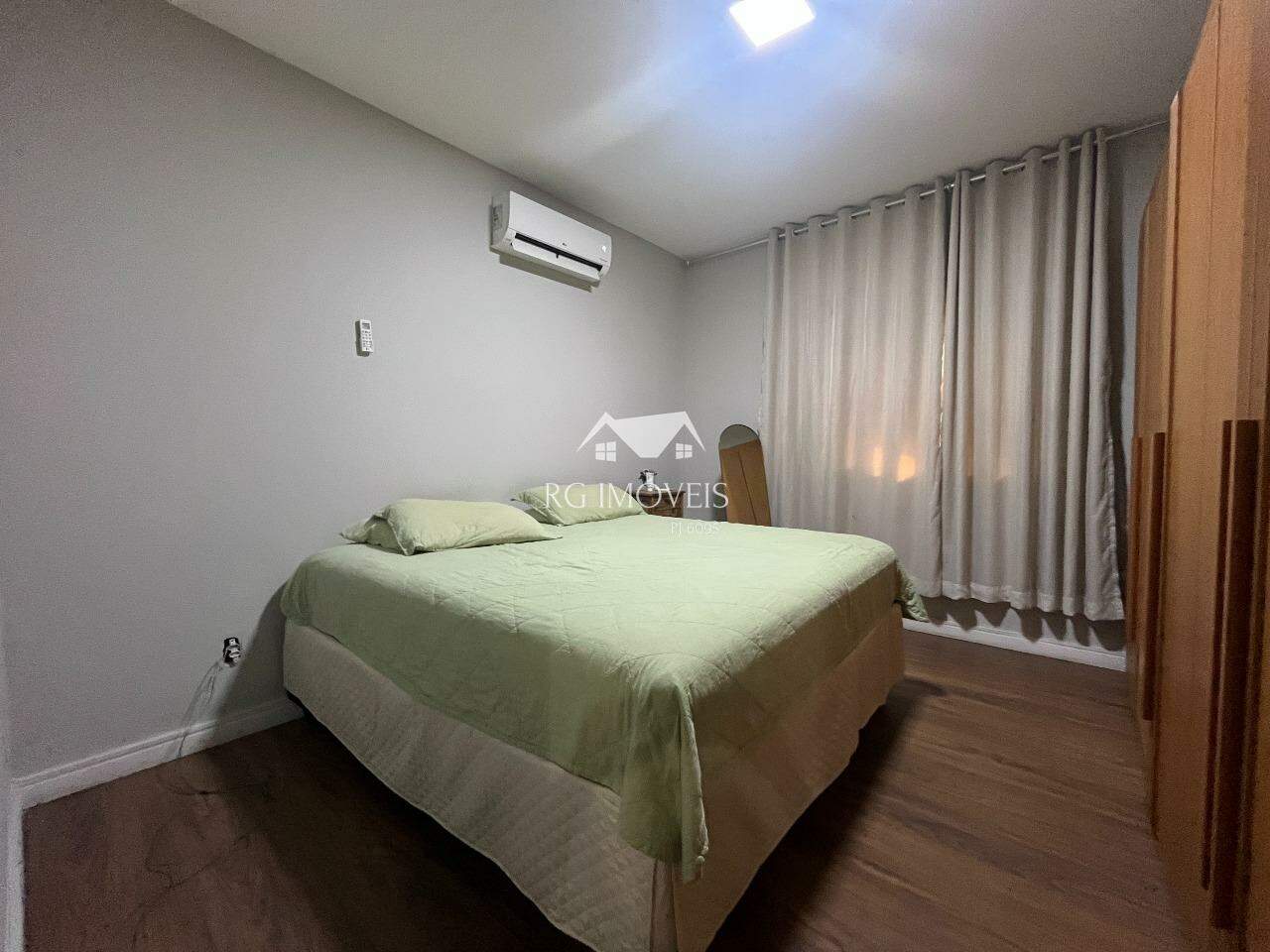 Casa, 4 quartos, 214 m² - Foto 9