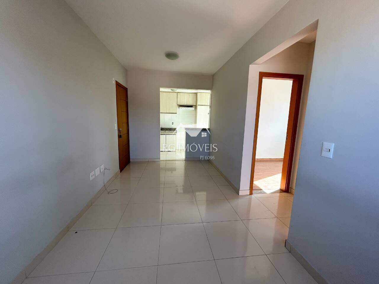 Apartamento à venda com 2 quartos, 49m² - Foto 3