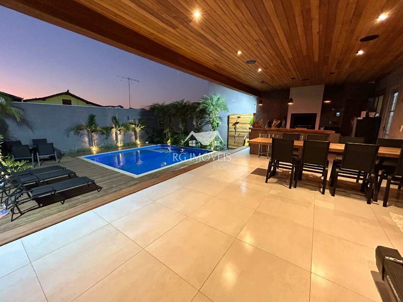 Casa à venda com 3 quartos, 175m² - Foto 9