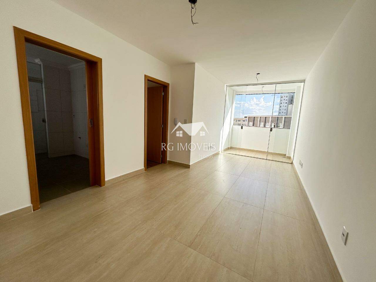 Apartamento à venda com 3 quartos, 80m² - Foto 5