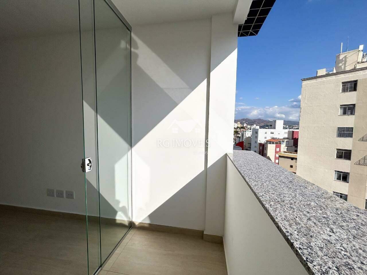 Apartamento à venda com 3 quartos, 80m² - Foto 7