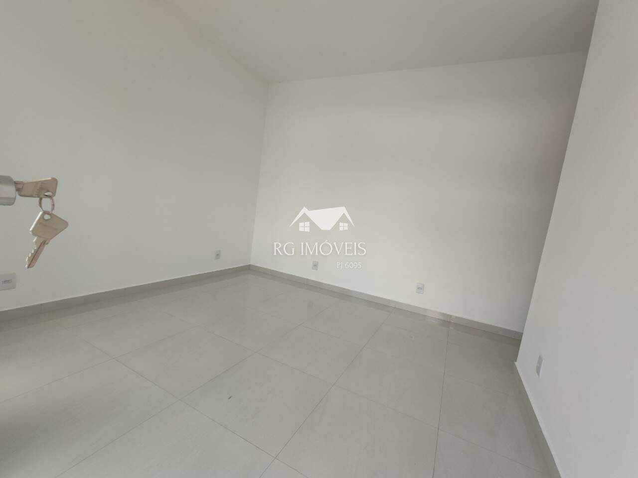 Casa à venda com 3 quartos, 90m² - Foto 16