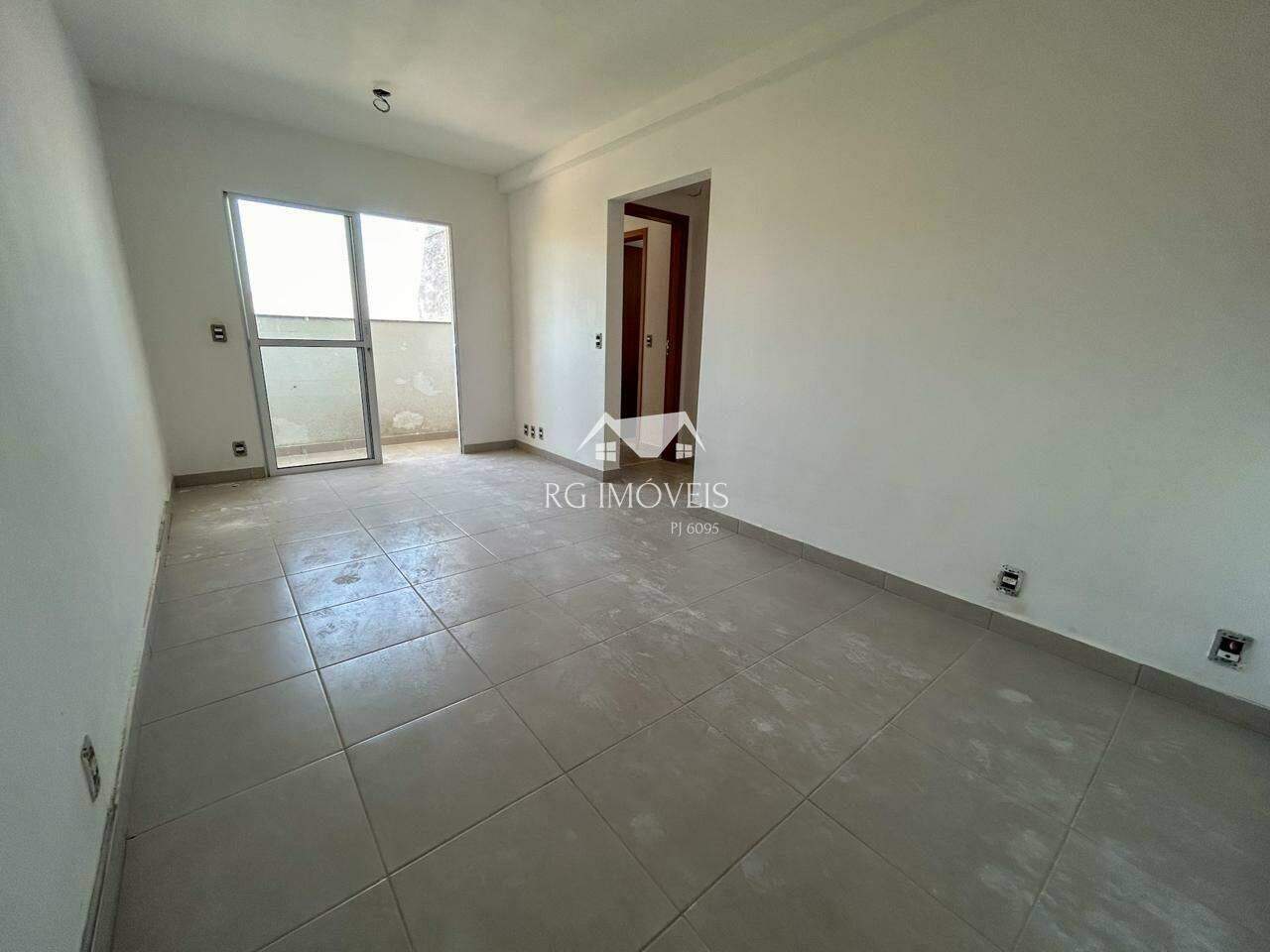 Apartamento à venda com 2 quartos, 61m² - Foto 4