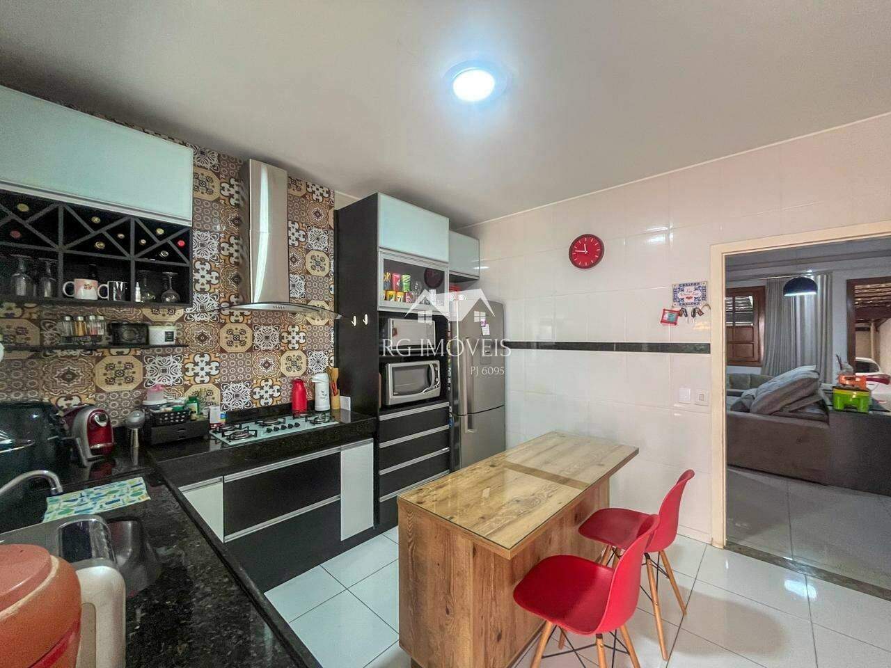 Casa à venda com 3 quartos, 96m² - Foto 8