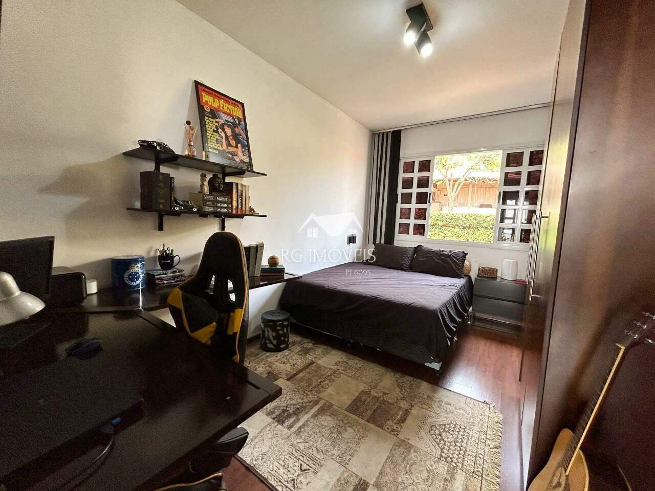 Casa à venda com 4 quartos, 351m² - Foto 25